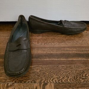 AEROSOLES Dark Brown Loafers